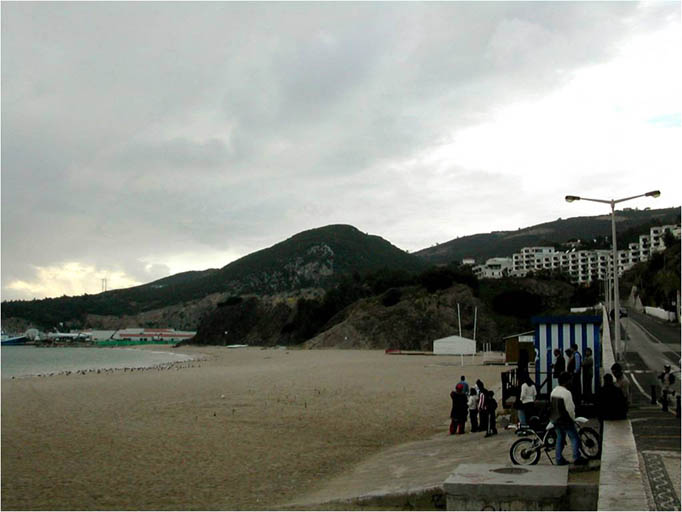 Rearrangement of the Marginal in Sesimbra - Antonio Barreiros Ferreira | Tetractys Arquitectos - Designs | Urban Design